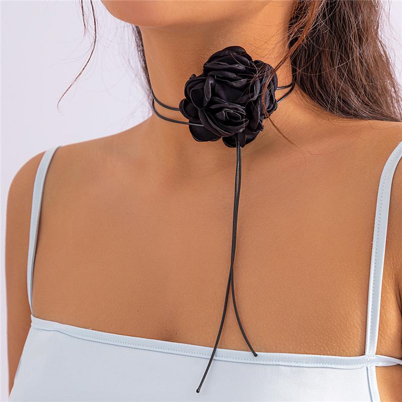 Romantic Gothic Phantom Flower Clavicle Chain Necklace for Women Ladies Korean Fashion Adjustable Rope Choker Y2K Accessories