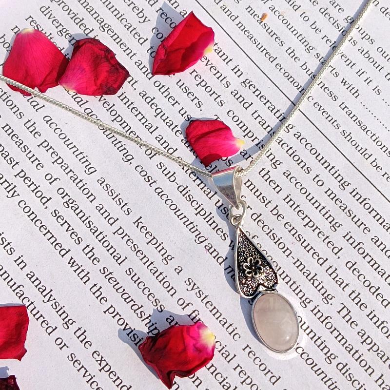 

Girl s Rose Quartz Gemstone 925 Sterling Silver Plated Pendant розовый