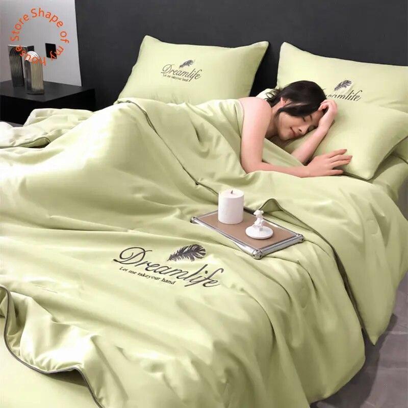 Ice Silk Summer Cool Quilt Embroidered Air Conditioning Quilt Washable Double Naked Sleeping Blanket Queen Size No Pillowcase