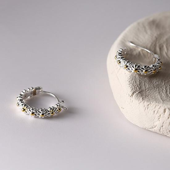 1 Pair Women Earrings Round Circle Decoration Not Easy To Fall Off Elegant Dainty Glossy Round Hoop Earrings Women Jewelry