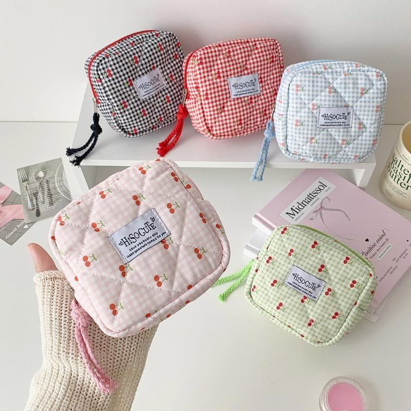 Women's Napkin Portable Storage Bag Large Capacity Cherry Sanitary Napkins Storage Case Bag Tampons Necessity for Girls