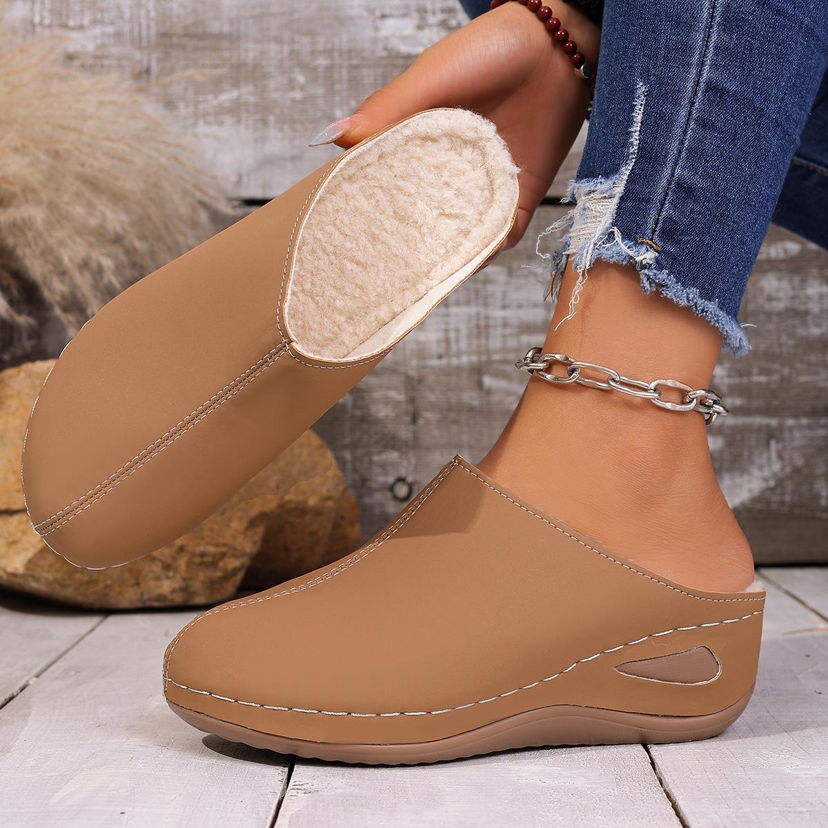 

2026 Winter New Women s Fleece Lined Clogs - Comfortable Slip-On Mules, Plus Size Casual Shoes for Nurses, Soft Sole Lazy Shoes 43