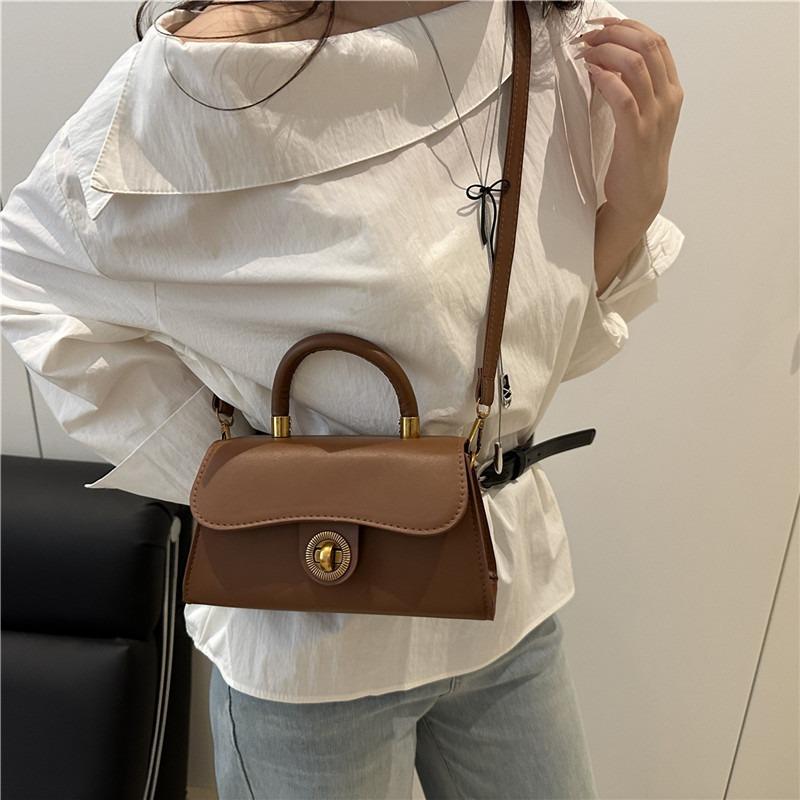 Retro Senior Casual Neues Schloss Herbst und Winter Pendeln Einfarbig Schlichte Schulter Crossbody Tragbar Kleine Quadratische Tasche
