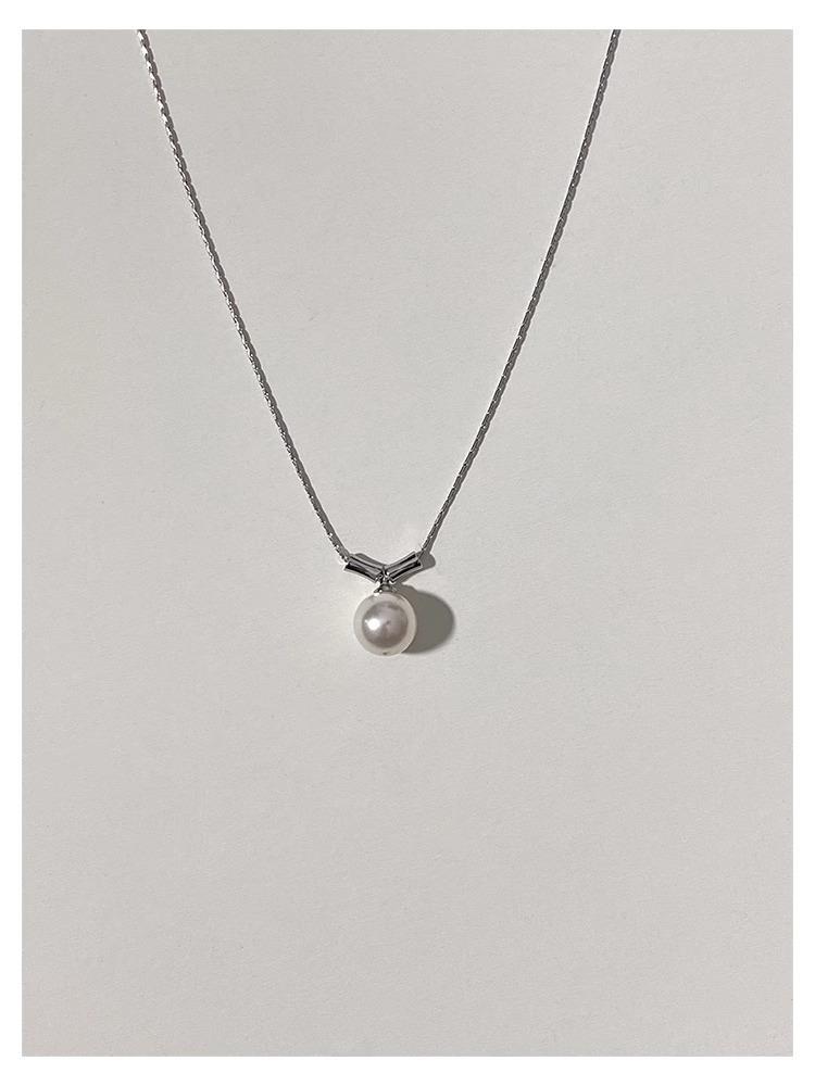 Pearl Butterfly Necklace Female Design Sense High Sense Does Not Fade Accessories Collarbone Chain Tide