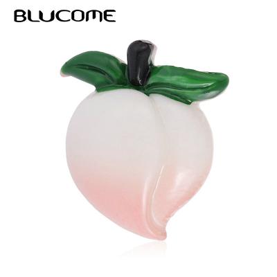 Mini Pink Peach Shape Brooches For Women Bag Suit Party Fashion Accessories Cute Carton Fruit Brooch Badge Pins Gift