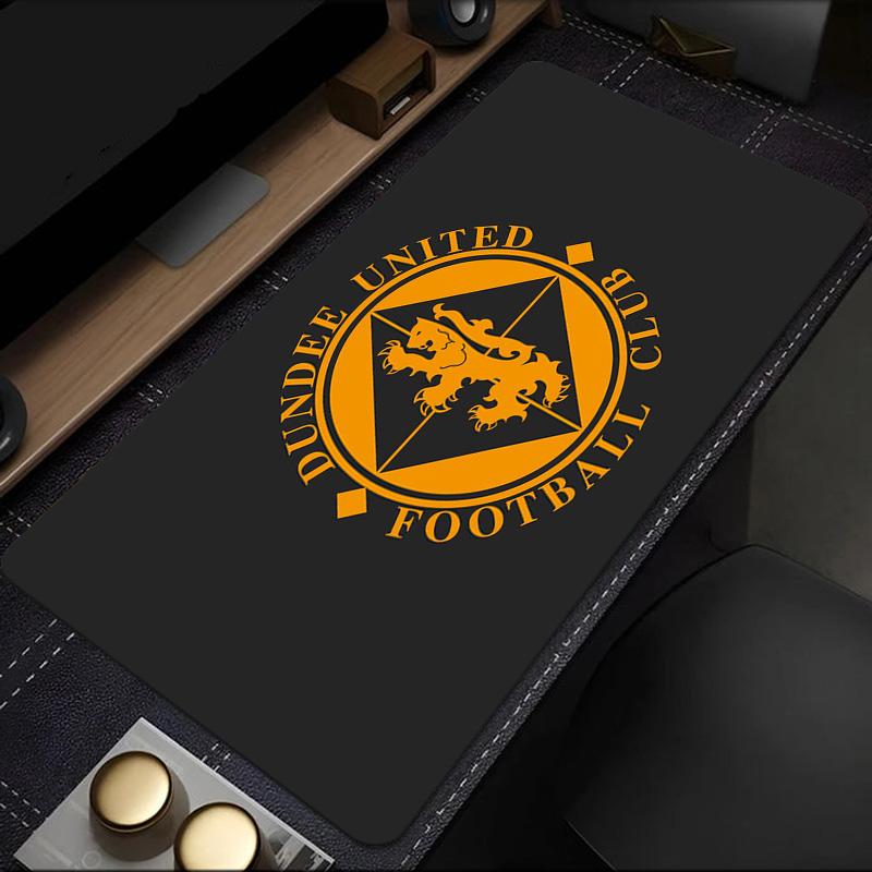 Dundee United Wappen Design Mauspade, Gummibasis, Esports Schreibtischmatte, Mauspade für Gamer und Bürogebrauch, Gaming Schreibtisch , leicht zu reinigende Matte