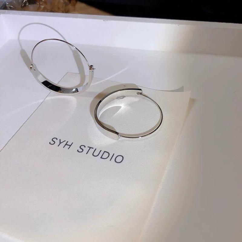 

Women s Fashion Round Personalized Simple Earrings срібний