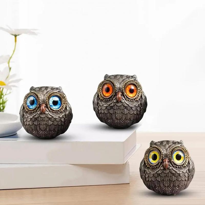 Realistic Owl Animal Figurines With Big Eyes Cartoon Cute Owl Ornaments Mini Intricate Feathers Owl Statue Home Decor