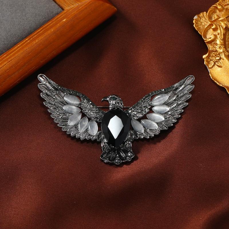 Rhinestone Eagle Pins for Women Unisex Shiny Glass Animal Brooches Office Party Friend Gifts Jewelry Accessories
