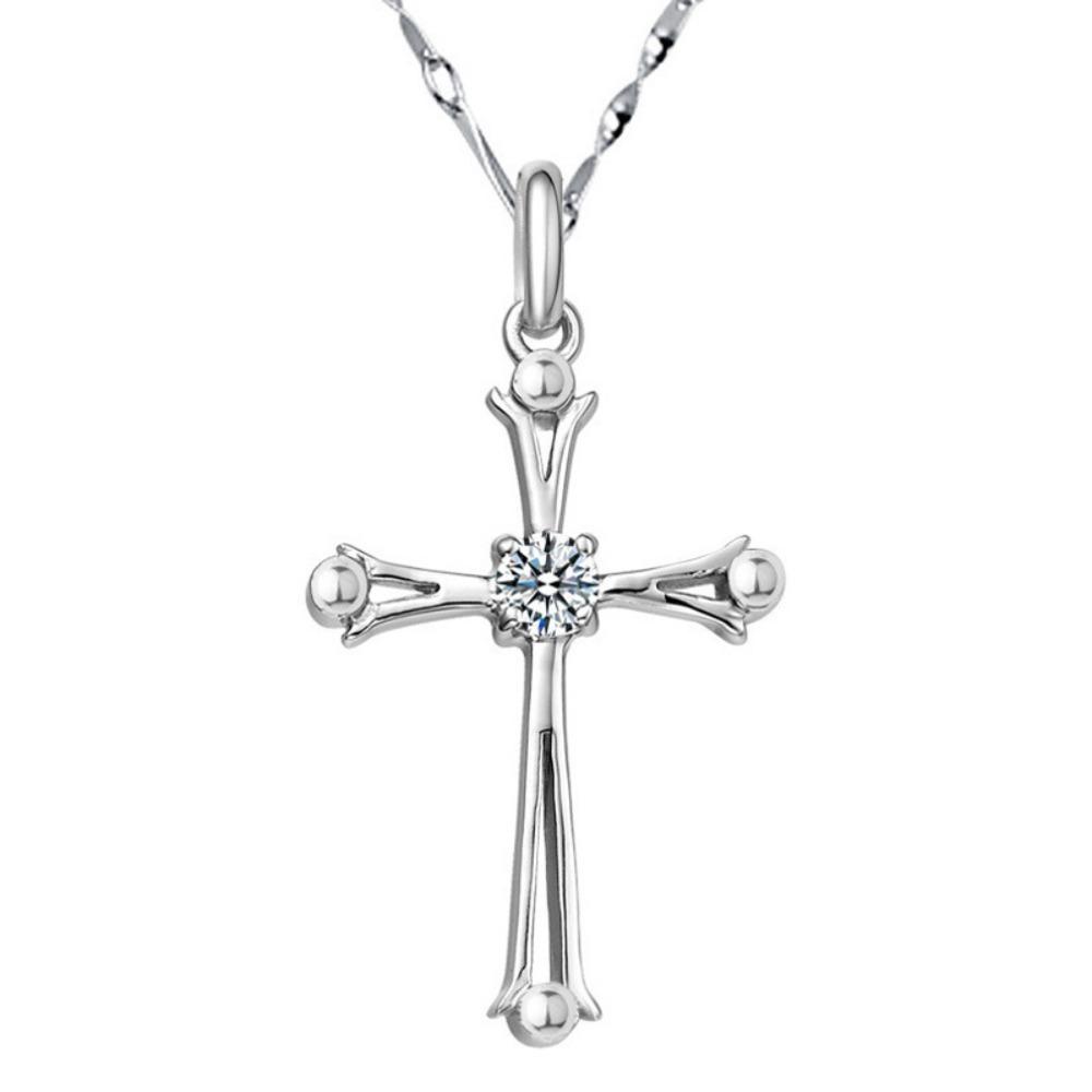 Elegant Cross Pendant Necklace for Women Stylish Layering Collarbone Chain Jewelry Accessory