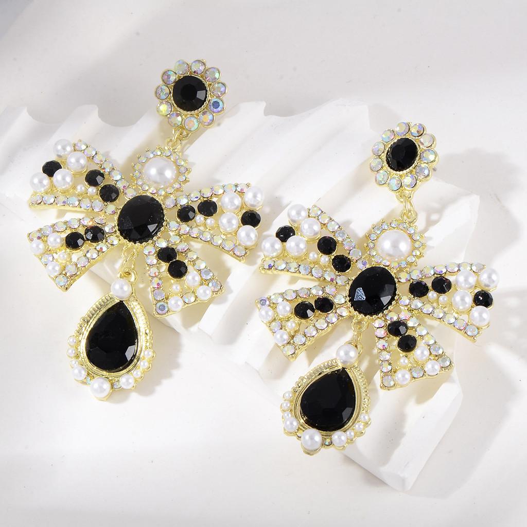 Alloy Butterfly Bow Earrings For Women With Retro Vintage Style Seasonal Accessory