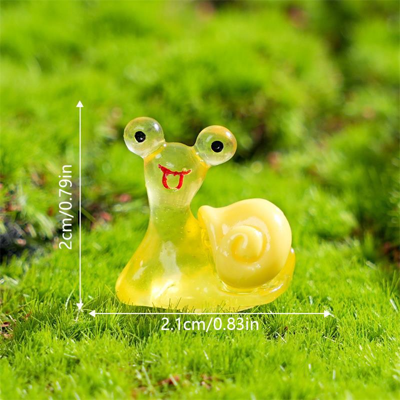 10PCS/Bag Cute Colorful Mini Luminous Snail Micro Landscaping Ornaments Figurine Decorations Glow In The Dark Car Home Ornaments