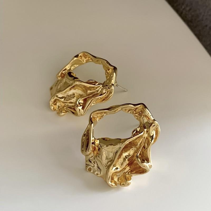 High-End European & American Metal Water Drop Ear Clips - No Piercing, Cool Autumn/Winter Style