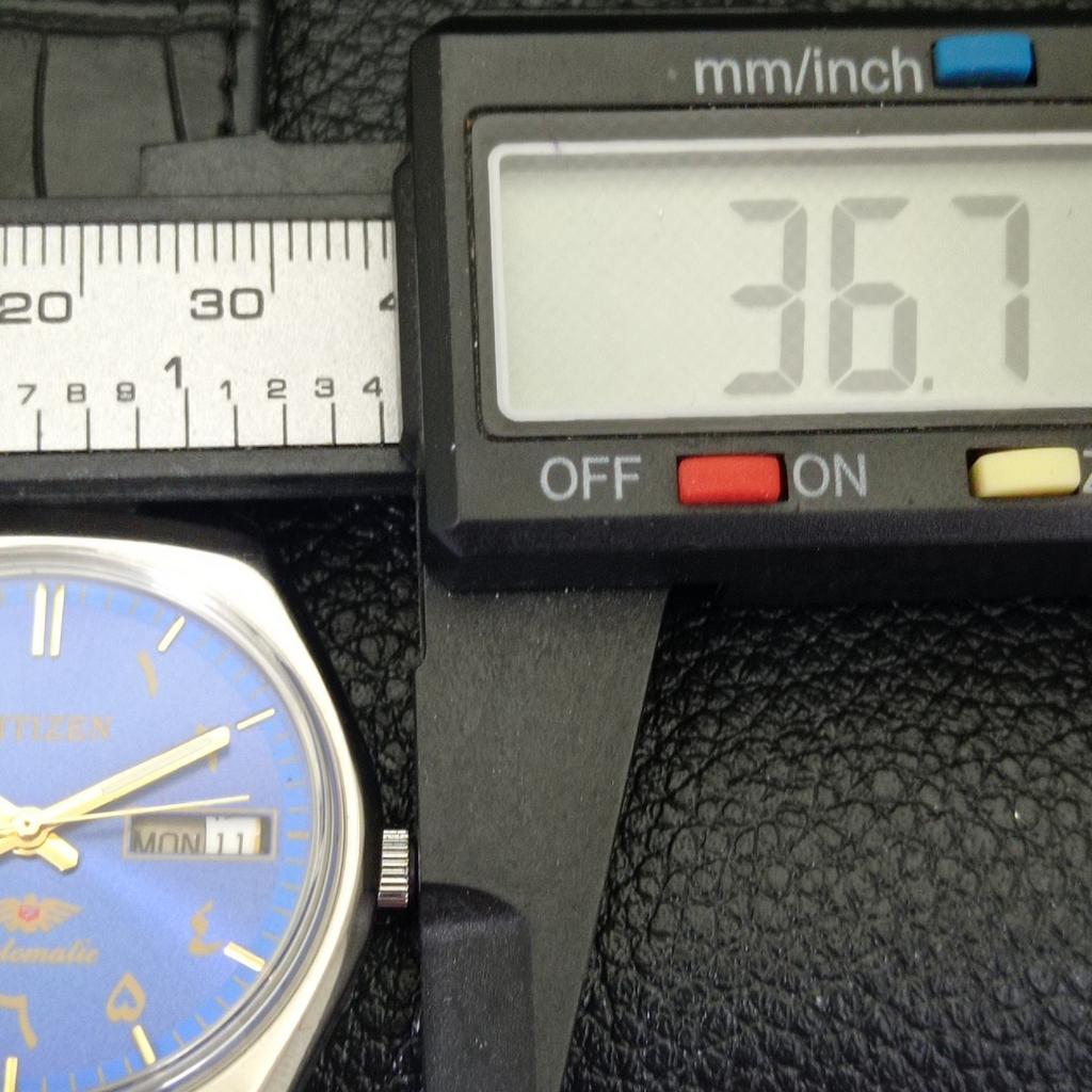 USED VINTAGE CITIZEN AUTOMATIC 8200 JAPAN MENS ARABIC BLUE DIAL WATCH A434865-2 R123-a434865