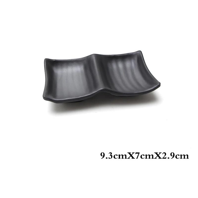 1Pcs Black Melamine Food Grade Plastic Soy Sauce  Pot Bar Tableware Seasoning Sauce Chili Double Grid Sauce Dish Snack Plate