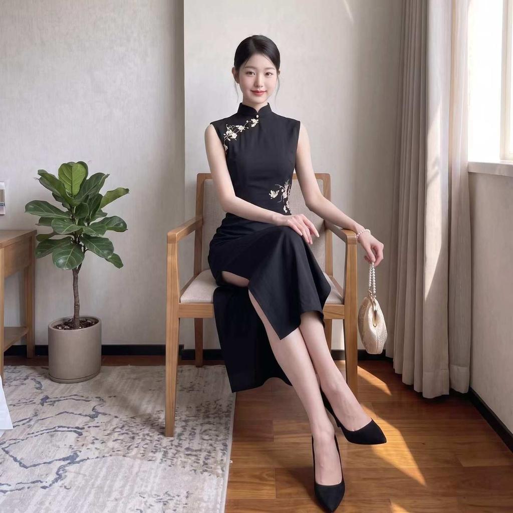 Cheongsam women's new Chinese black sleeveless knitted composite crisp fabric embroidered improved cheongsam daily wear retro