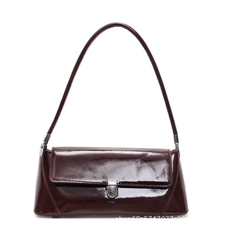 2025 New Retro Baguette Underarm Bag, High-end Glossy Hand Bag, Niche Versatile Medieval Shoulder Bag