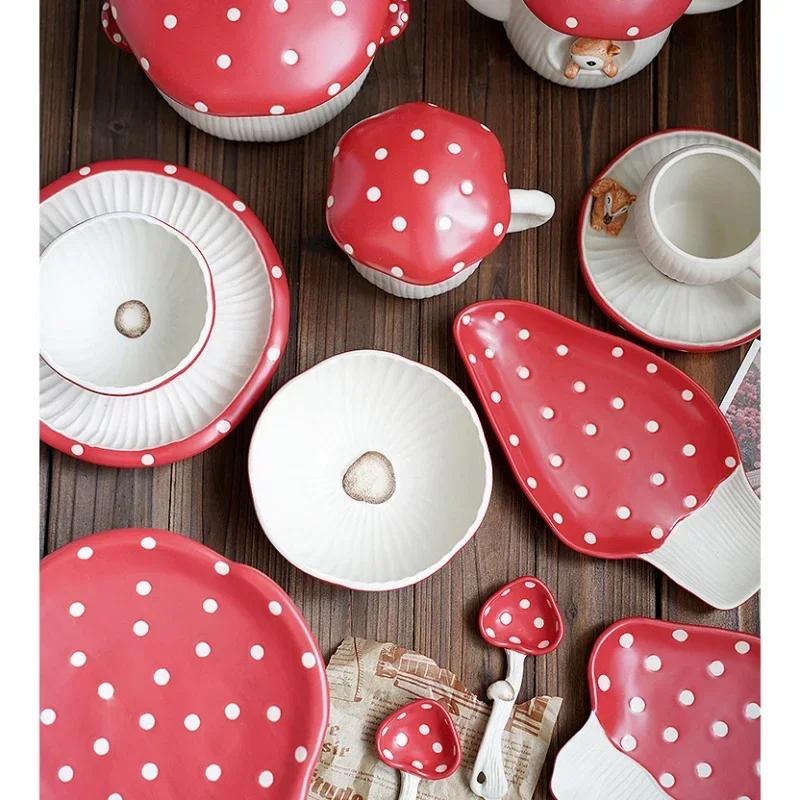 Cute Creative Plate Ceramic Mushroom Shape Restaurant Homehold Vegetable Fruit Cake Bread Dessert Plates Kitchen Supplies