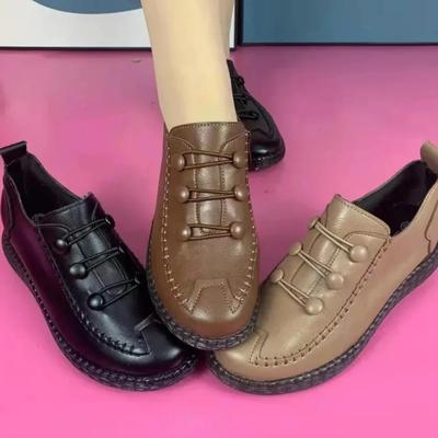 2024 Nowa matka moda Sztuczna skóra Płaskie buty Ręcznie robione niskie obcasy Kobiety Antypoślizgowe mokasyny Damskie płaskie buty Damskie buty