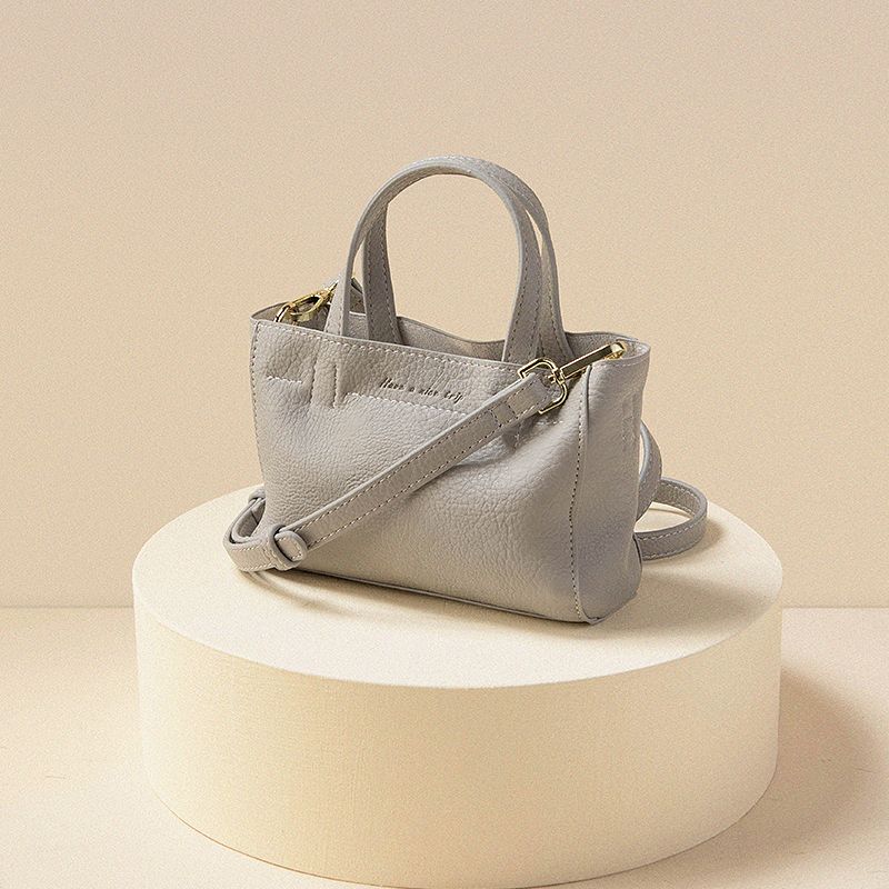 

Spring and Summer Classy Soft Leather Textured One Shoulder Outdoor Pouch Grey small size