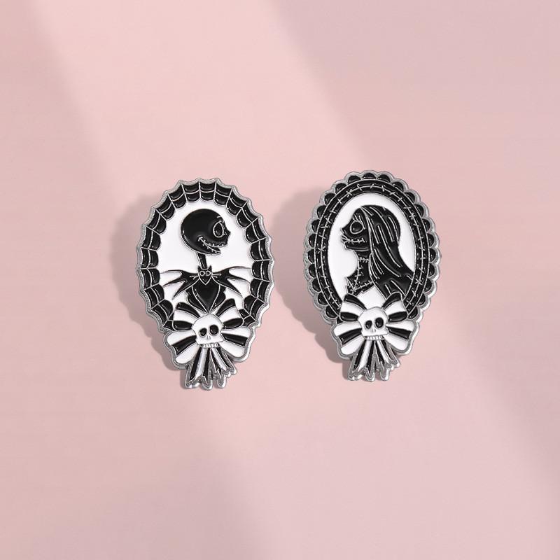 Colorful Alloy Cartoon Character Brooch Qhxz2776 And Qhxz2777 For Trendy Personal Accessories