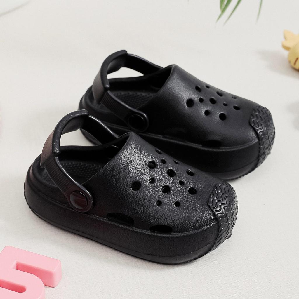 Children's Trendy Non-Slip Hole Sandals for Indoor/Outdoor Use