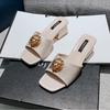 Mode Neue Damen-Flip-Flops mit hohen Absätzen, bequeme Sommer-Flip-Flops mit dicken Absätzen und Ein-Knopf-Verschluss, ein Bestseller T76