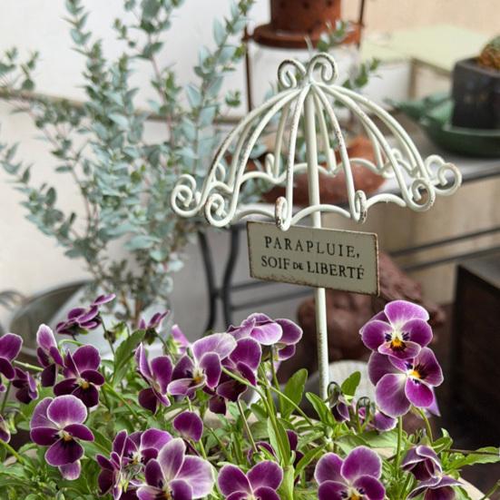 Vintage Lace Umbrella Garden Stake Weather-proof Metal Yard Art Flower Pot Bed Decoration