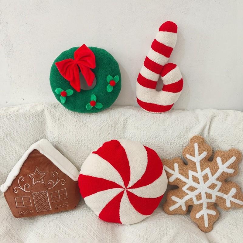 Christmas Cartoon Snow House Wreath Snowflake Candy Plush Toy Gift Children