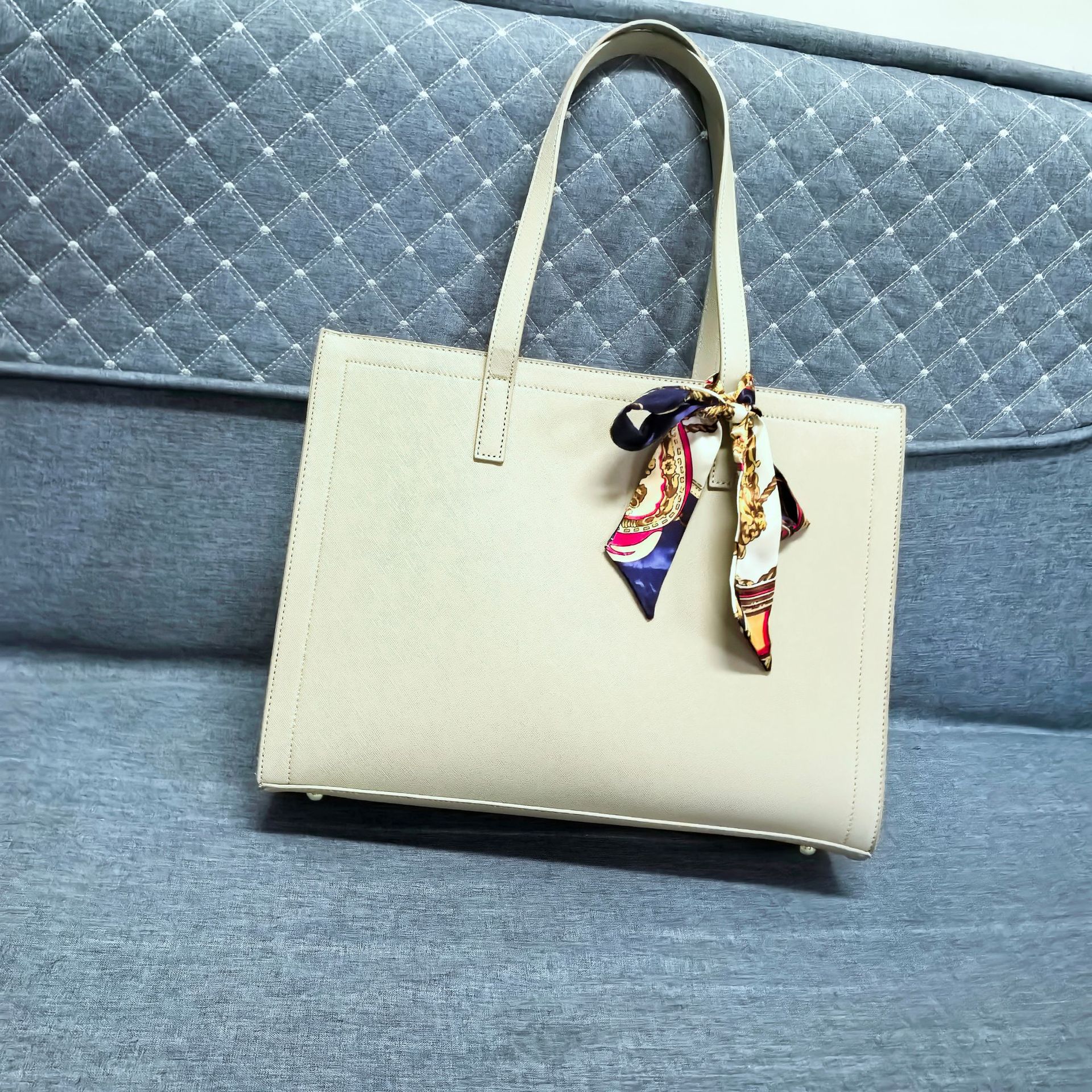 

Women’s Fashi Large Tote Bag – Multi-Compartment Shoulder Handbag, Stylish Commuter Purse for Work & Daily Use сірий колір