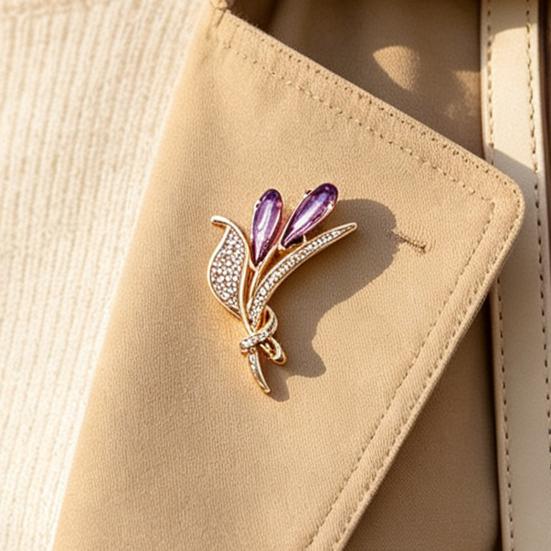 Metal Brooch Pin Ear of Wheat with Rhinestone, Faux Purple Crystal Suit Lapel Pin, Dainty Jewelry for Coats Sweaters Scarves Decorative