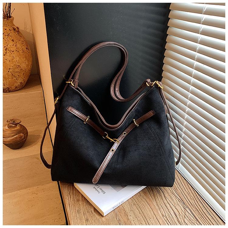 Schultertasche Damen große Kapazität neue Mode lässige Pendlertasche Nische Student trendige vielseitige Umhängetasche