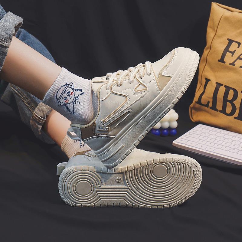 Little White Shoes Women's Versatile Sports and Leisure Shoes Spring New Low-top Flat-bottomed Trend Student Board Shoes Tide