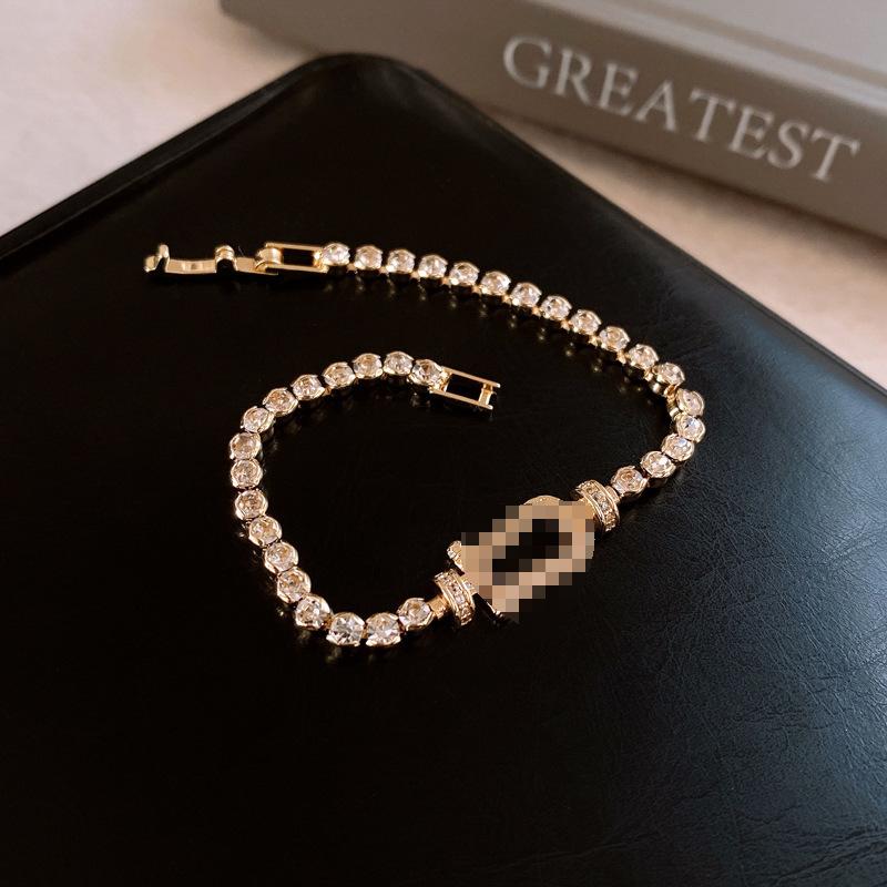 Simple zircon horseshoe buckle irregular necklace niche design sense collarbone chain trend necklace women