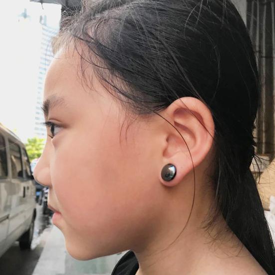4Pcs Unisex Magnetic Slimming Acupoints Stimulating Jewelry Ear Stud Earrings