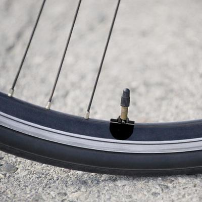 Cycle Air Nozzle Rims Sticker 4X Cycle Tire Valve Sticker Valve Core Sticker Adhesive Protective Glue Pad for Mountain Road Tube