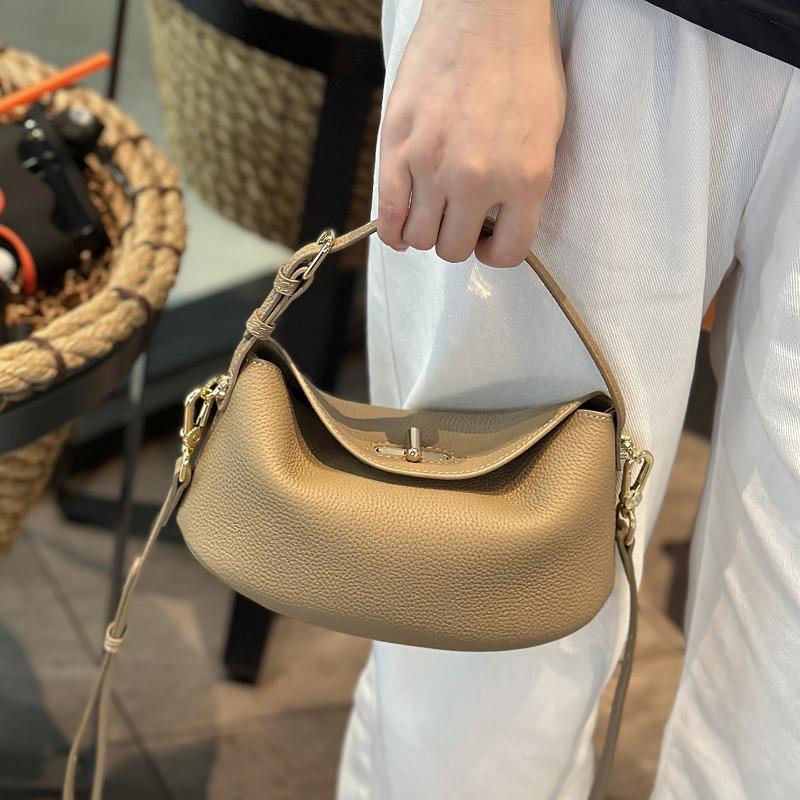 Genuine Leather Women's Crossbody Bag Fashionable Hand-held Bucket Bag Light and Casual Single-shoulder Bag