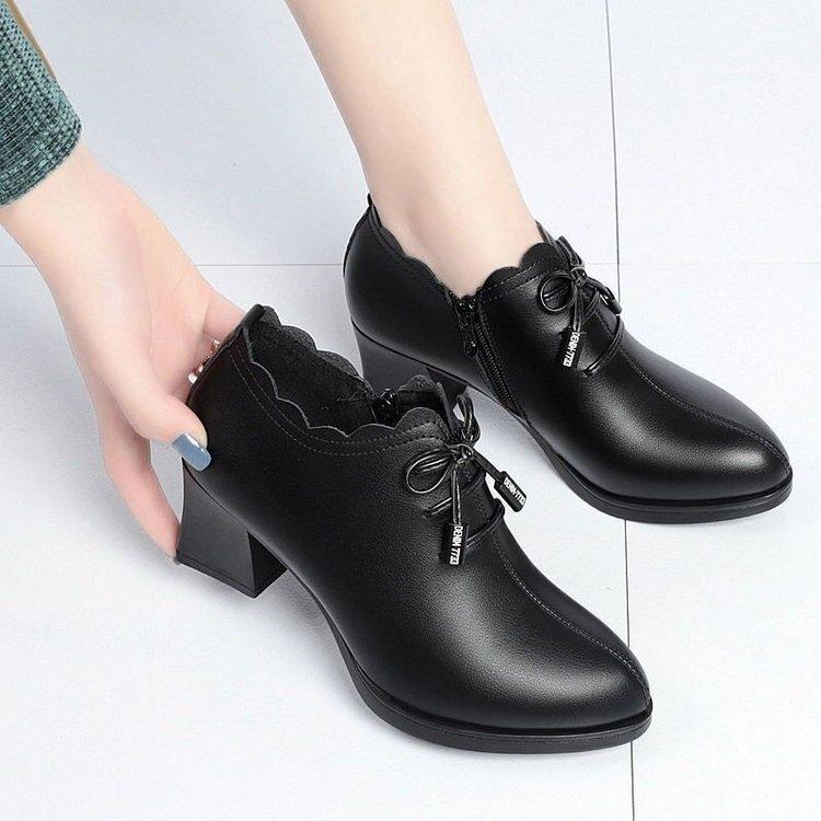 Schuhe tiefer Schnitt dicker Absatz einzelne Schuhe Frühling und Herbst neu weiches Leder mittlerer Absatz mittlere Lederschuhe