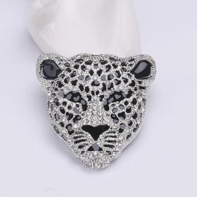 Vintage Rhinestone Leopard Brooch: Stylish Animal Pin for Clothing