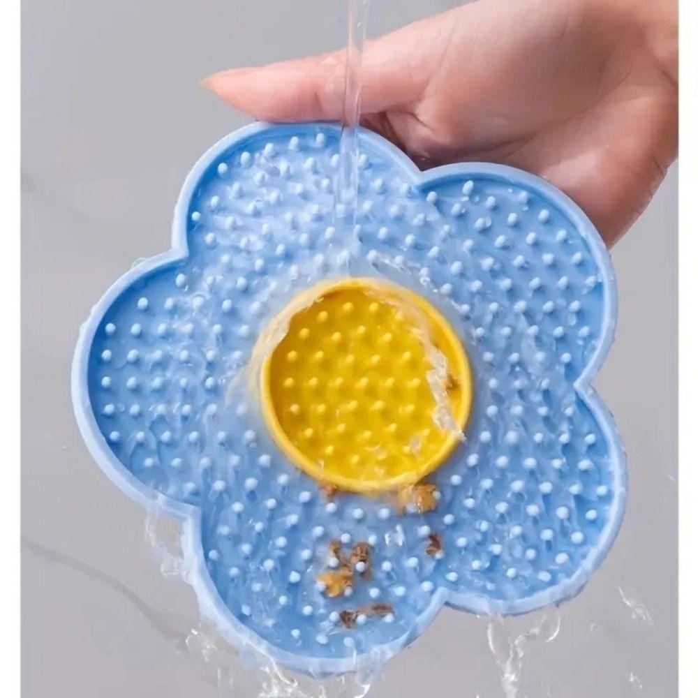 Sunflower Shaped Cat Lick Pad Suction Cup Silicone Cat Placemat Dog Feeding Pads  Small Animal