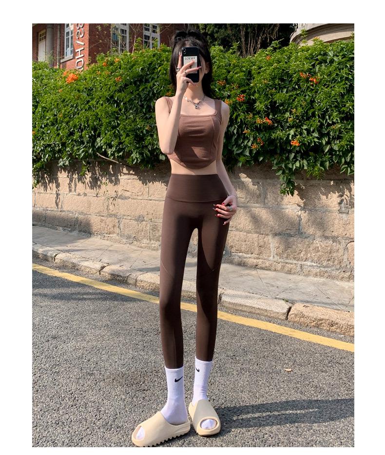 Seamless Nylon Yoga Leggings with Pockets - Lightweight Shark Pants for Spring/Summer