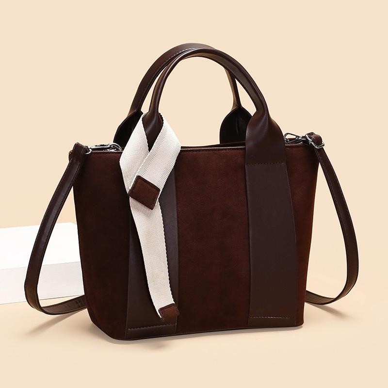 Fashion Women's Bag Crossbody Bag Season New Shoulder Bag Commuting Trend Large Capacity Handbag Tote Bag