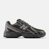 U7407YI New Balance 740 Black Metallic (Men's)