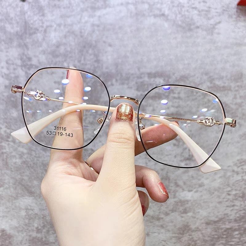 

Очки для близорукости для женщин могут быть оснащены анти-синим светом по рецепту, простые полигональные оправы для глаз, стиль Ins, корейский стиль, модное лицо меньшего размера