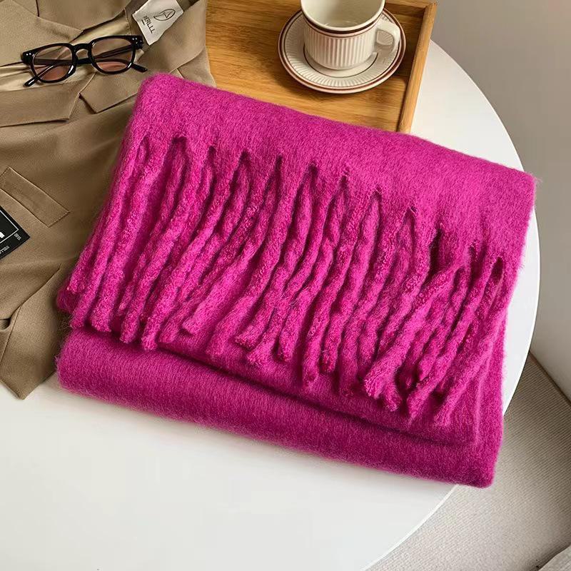 Sciarpa da donna spessa e soffice in stile coreano: Colore Solido, Imitazione Cashmere, Scialle Caldo da Collo Versatile per Autunno/Inverno 2023.