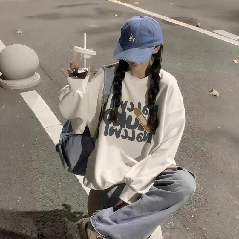 Women's Fleece-Lined Crew Neck Sweatshirt, Long Sleeve, Thin & Loose, for Spring and Autumn, Junior & High School Students, No Hood.