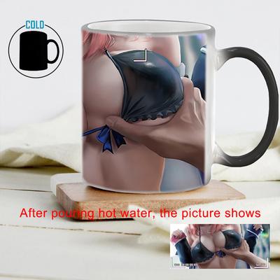 Nový hrnek měnící barvu při stisknutí hrudníku BSKT-213 Personalizované dárky Keramické hrnky Šálky na kávu Nápojové sklo Anime hrnek Sublimační polotovary