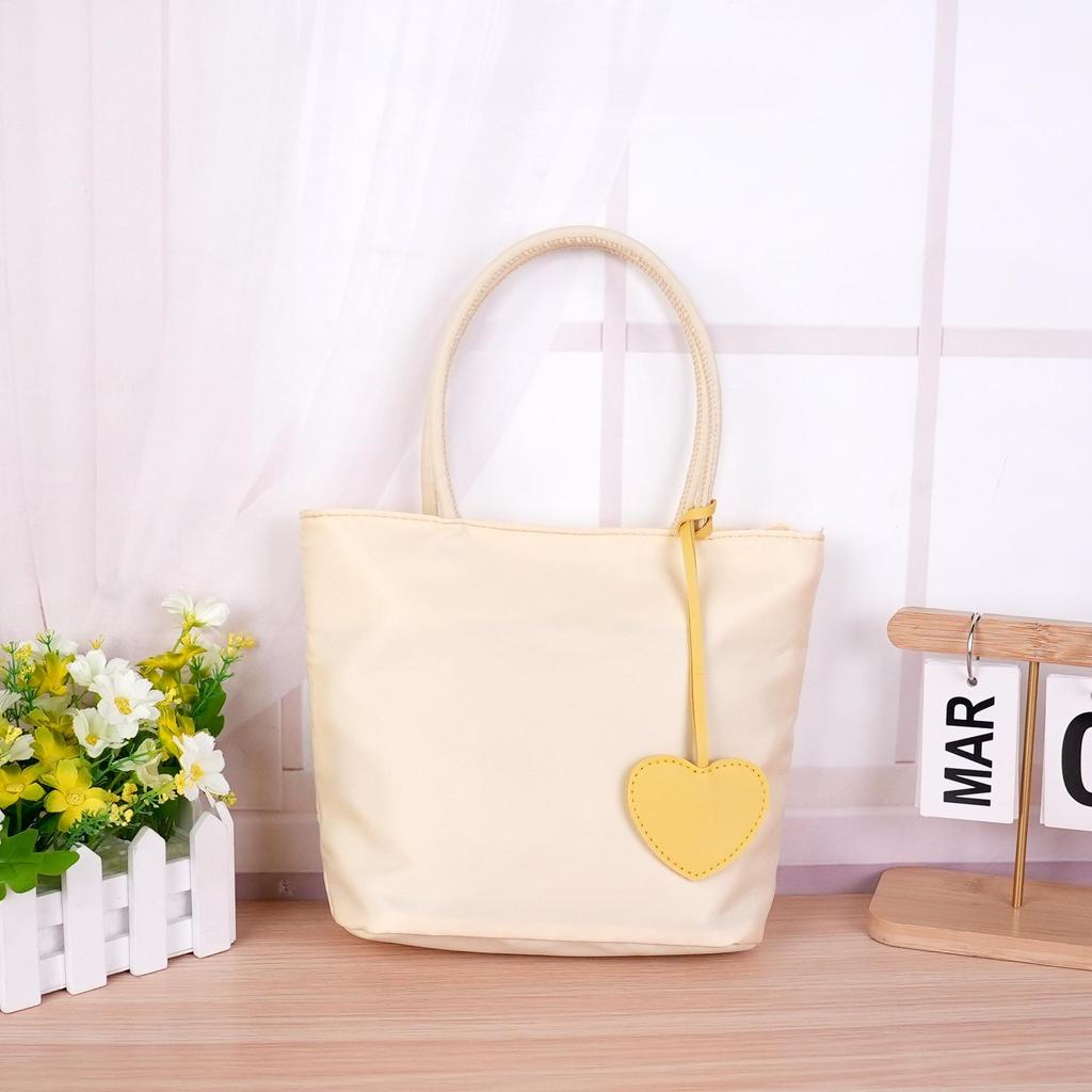 Korean Women's Fashionable Mini Heart Underarm Handbag - Versatile Shoulder Bag and Gift Option