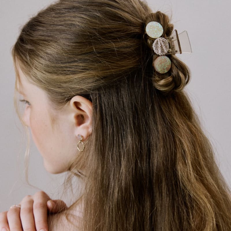 

MERRYMOTIVE Glitter with knitted hair claw (Beige) free