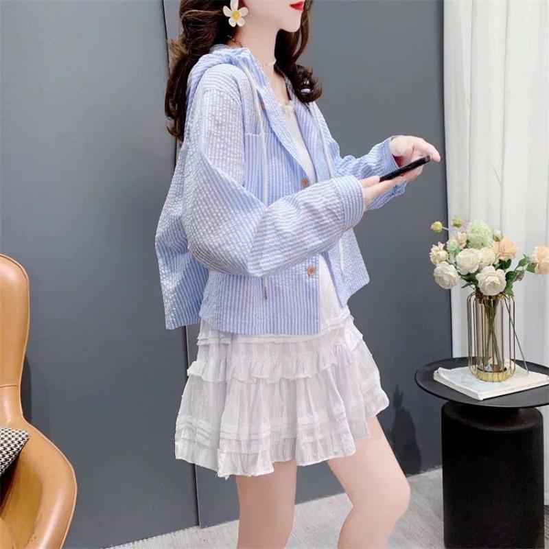 Women Striped Contrast Color Short Loose Long Sleeve Hooded Button Sunscreen Shirt S синий